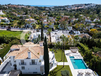 Villa en venta en Nueva Andalucia