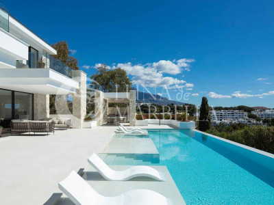 Villa en venta en Benahavis