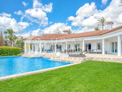 Villa for sale in Marbella East