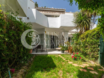 Town House for sale in Marbella Golden Mile
