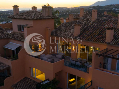 Ático en venta en Nueva Andalucia