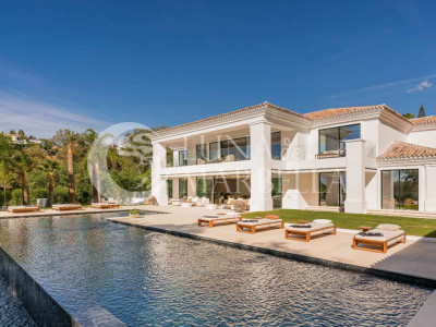 Villa en venta en La Quinta, Benahavis