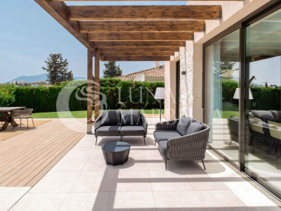 Villa en venta en Benahavis