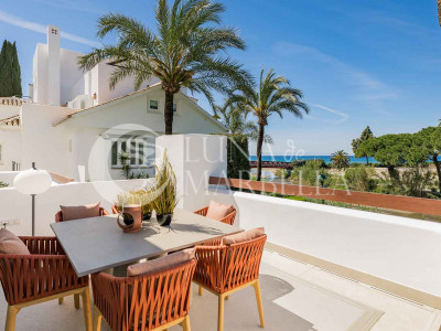 Apartamento en venta en Los Monteros Palm Beach, Marbella Este