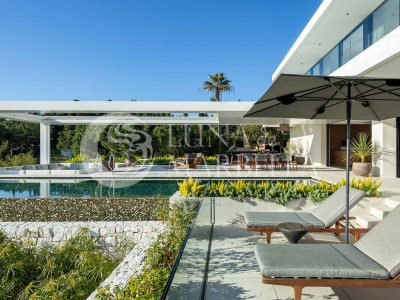Villa en venta en Benahavis