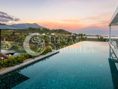 Villa en venta en Benahavis