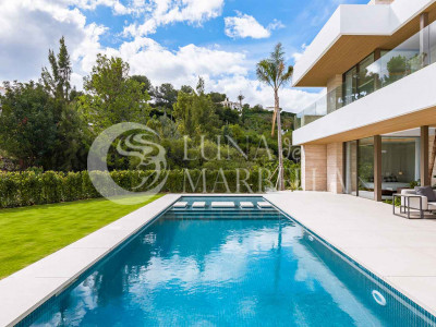 Villa en venta en Benahavis