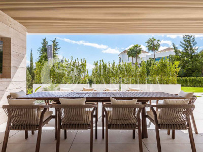 Villa en venta en Benahavis