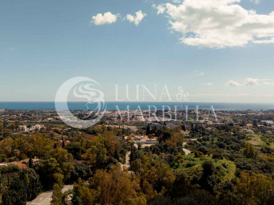 Apartamento en venta en Benahavis