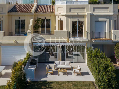 Adosado en venta en Benahavis