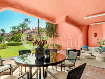 Ground Floor Apartment for sale in Estepona