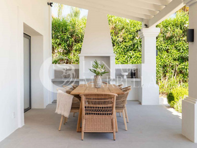 Villa for sale in Nueva Andalucia