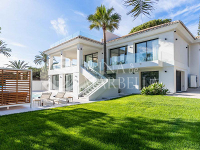 Villa en venta en Marbella Este