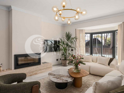 Villa en venta en Nueva Andalucia
