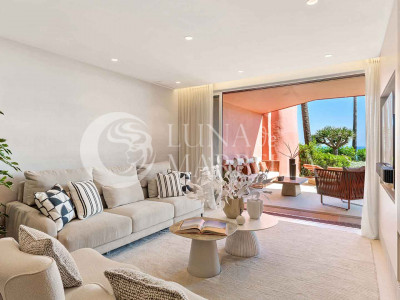 Apartment for sale in Estepona