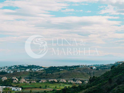 Town House for sale in Benahavis
