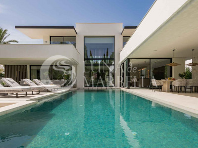 Villa en venta en Las Brisas del Golf, Nueva Andalucia