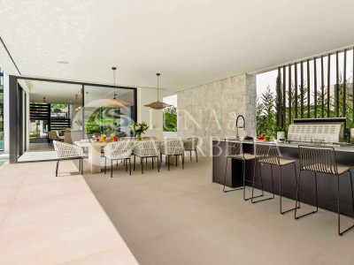 Villa en venta en Nueva Andalucia