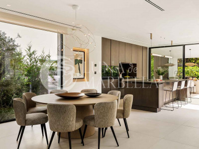 Villa en venta en Nueva Andalucia
