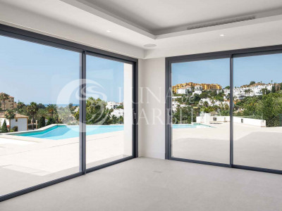 Villa en venta en Estepona