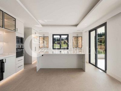 Villa en venta en Estepona