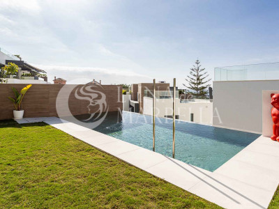 Semi Detached House for sale in Marbella East