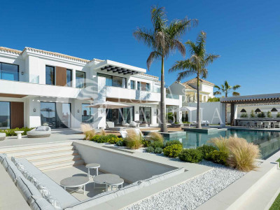 Villa for sale in Benahavis