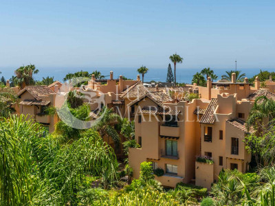 Penthouse for sale in Mansion Club, Marbella Golden Mile