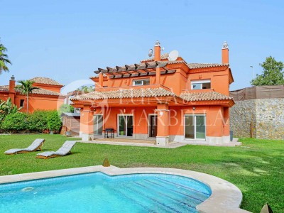 Villa en venta en Marbella Este