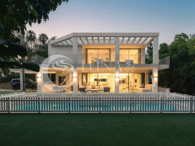 Villa for sale in La Quinta, Benahavis