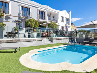 Semi Detached House for sale in La Heredia, Benahavis