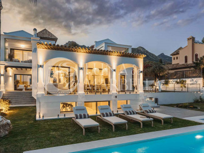 Villa for sale in Altos Reales, Marbella Golden Mile