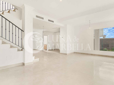 Semi Detached House for sale in Marbella East