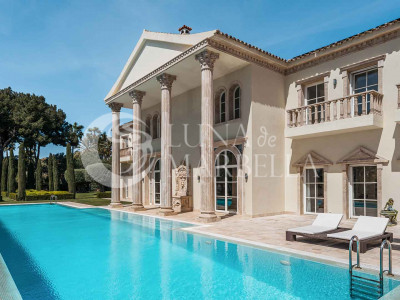 Villa for sale in Marbella Golden Mile