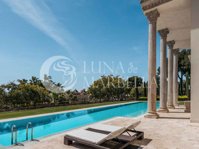 Villa for sale in Marbella Golden Mile