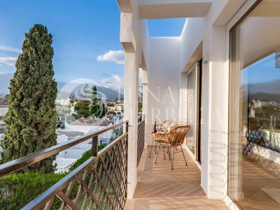 Town House for sale in Nueva Andalucia