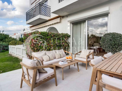 Town House for sale in Nueva Andalucia