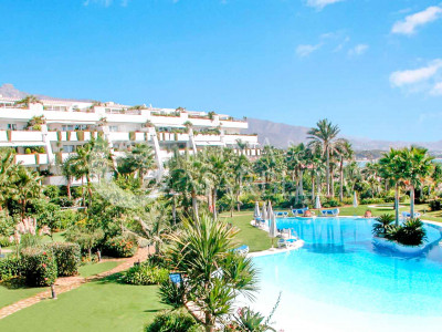 Ático en venta en Los Granados, Marbella - Puerto Banus