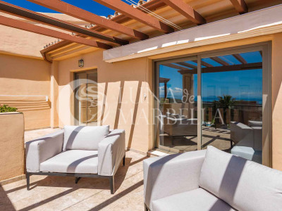 Ático en venta en Benahavis