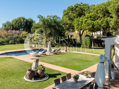 Villa en venta en Marbella Golden Mile