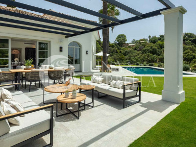 Villa for sale in Benahavis