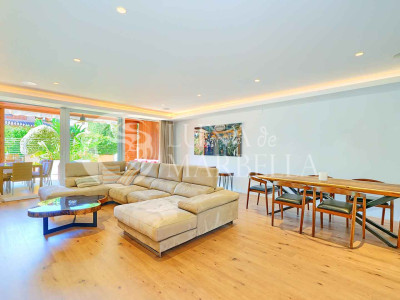 Town House for sale in Marbella Golden Mile
