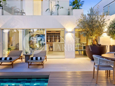 Town House for sale in Nueva Andalucia