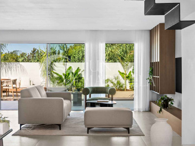 Town House for sale in Nueva Andalucia