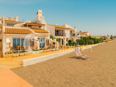 Adosado en venta en Estepona