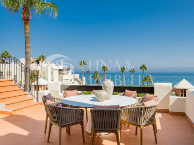 Ático en venta en Bahía del Velerín, Estepona