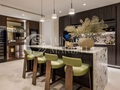 Apartment for sale in Marbella East