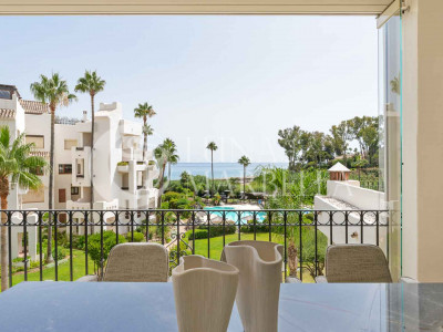 Apartment for sale in Estepona