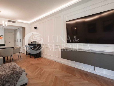 Apartamento en venta en Benahavis