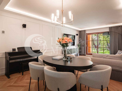 Apartamento en venta en Benahavis